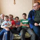 Irena i Andrzej Staroszczykowie z synem i wnukami /fot. Longina Templin