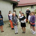 W imieniu uczniów za prezent od samorządu podziękowała Martyna Gwazdacz /fot. Longina...