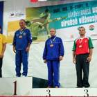 Piotr Mazur (trzeci od lewej)