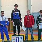 Edgar Pogosian na najwyższym podium podczas Międzynarodowych Mistrzostw Polski Juniorów...