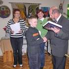 Nagrodę odbiera Michał Nagel i... /fot. Longina Templin