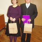 Laureat konkursu ze swoją opiekunką Mirosławą Żołną, zastępcą dyrektora żukowskiego...