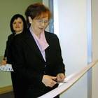 Starosta Janina Kwiecień otwiera pracownię /fot. pio
