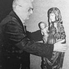 Fot. Eugeniusz Pryczkowski. Na zdjęciu ks. prał. Stanisław Gackowski z figurą Św. Anny