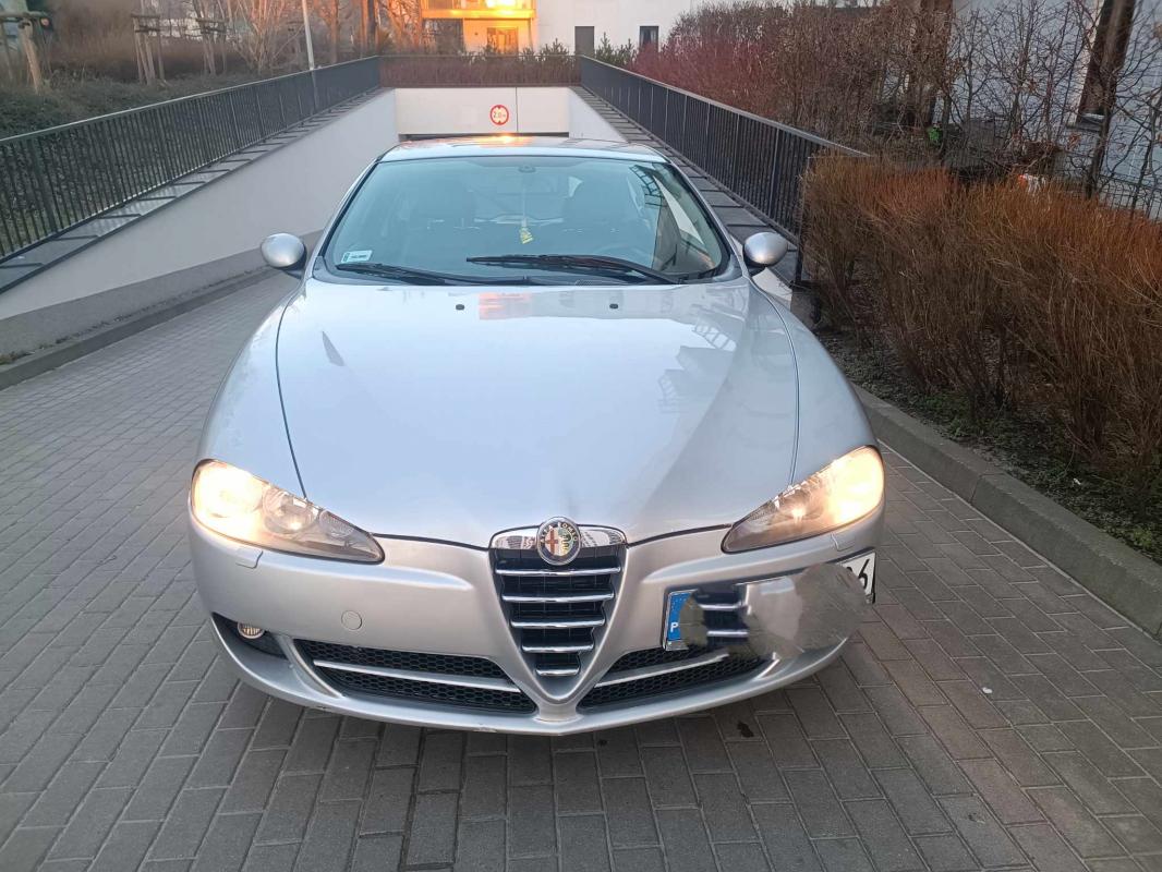 Witam

Sprzedam Alfe Romeo 147 Bogata Wersia...