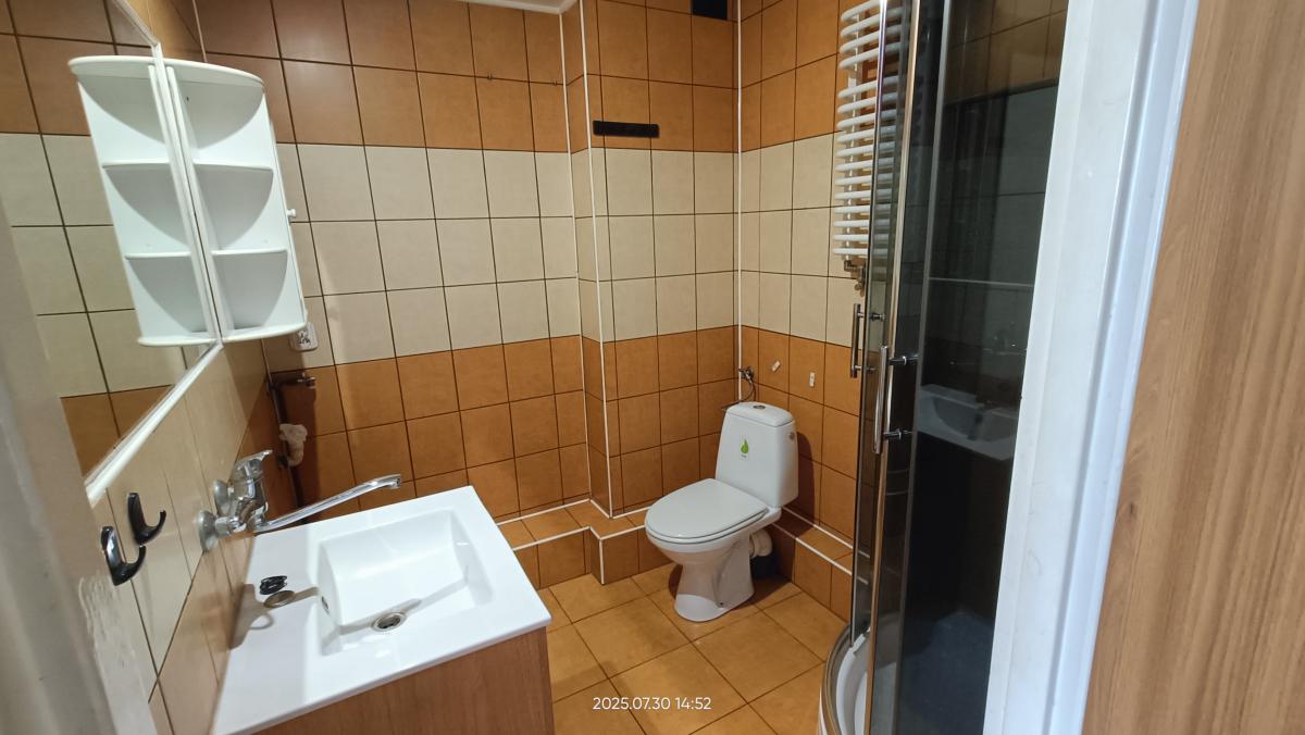 Mieszkanie dwupokojowe częściowo umeblowane...