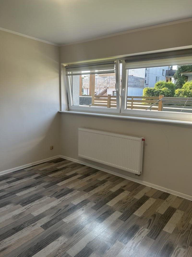 60m2
Salon z widokiem na las z wyjściem do...
