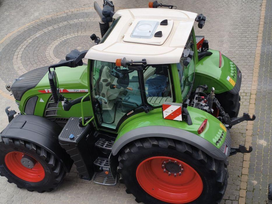 Oferujemy ten znakomity model FENDT 724 Vario,...