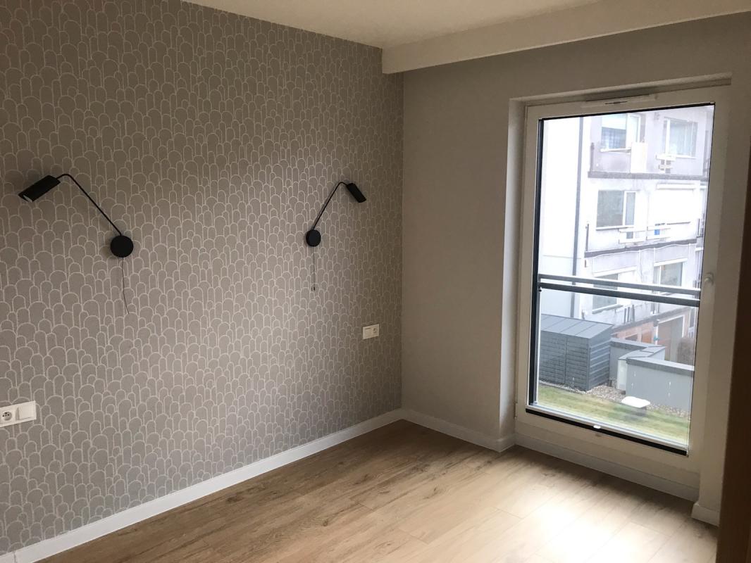 Wynajmę mieszkanie częściowo umeblowane- 2...