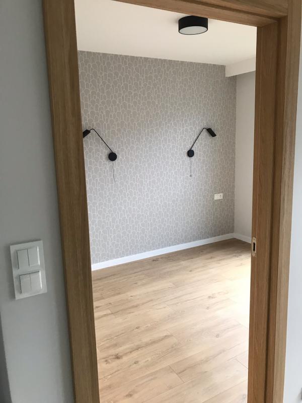 Wynajmę mieszkanie częściowo umeblowane- 2...