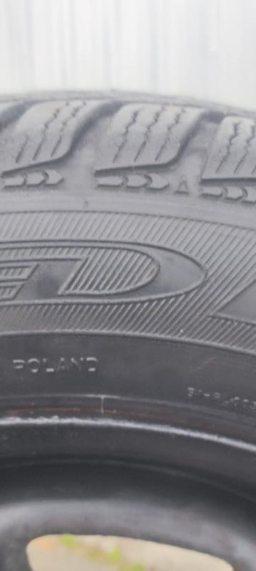 Witam
Sprzedam 4 felgi z zimowymi oponami do Vw...