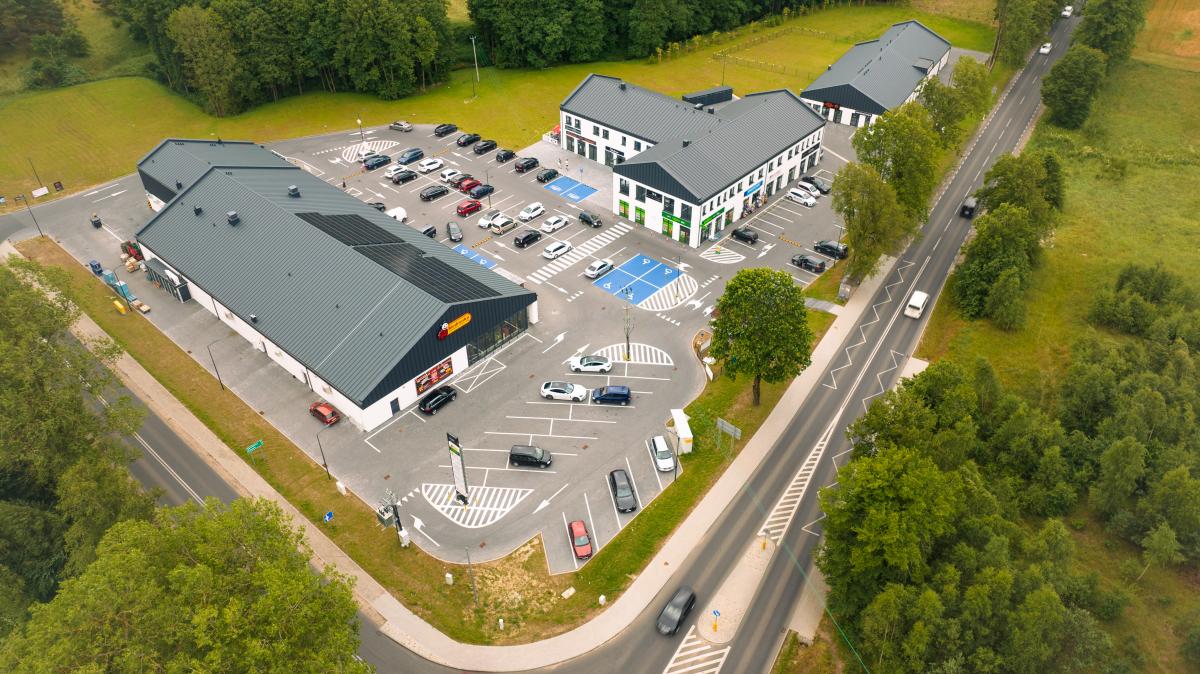 Kamex Park Kobysewo - lokal znajduje się w...