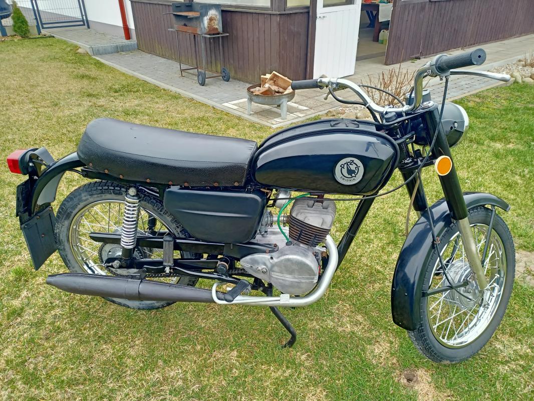 Witam sprzedam WSK 125 w bardzo dobrym stanie...
