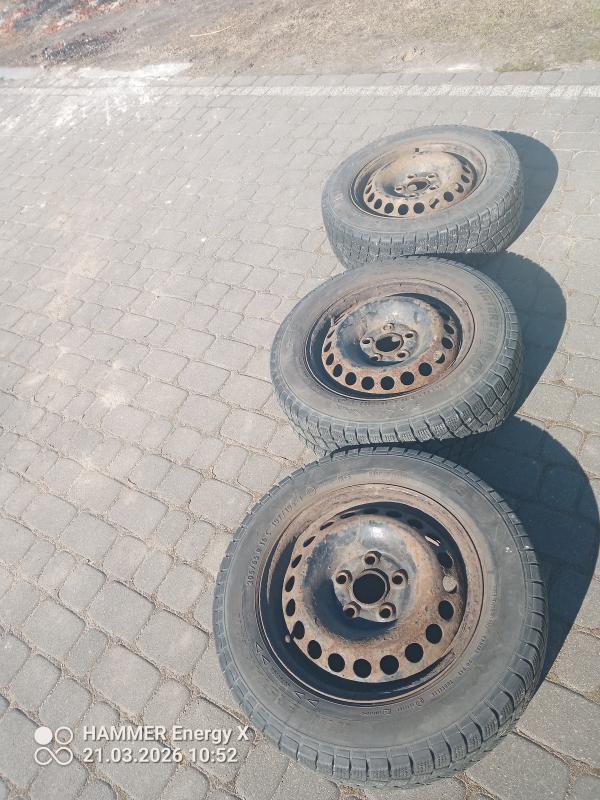 Sprzedam opony i felgi ww T5 R16C zima 3sztuki