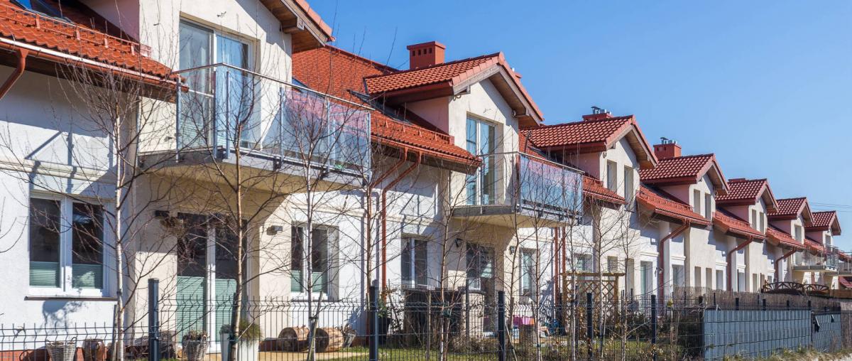 Nowoczesne domy szeregowe z ogródkiem – Osiedle...