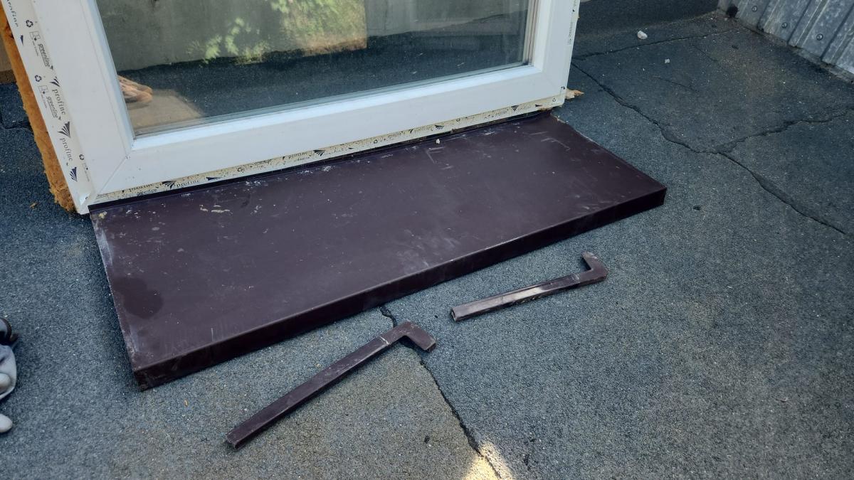 Witam, sprzedam okno o wymiarach 105cm...