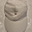 Tommy Hilfiger czapka z daszkiem biała - ogłoszenia 2589827 | Kartuzy.info
