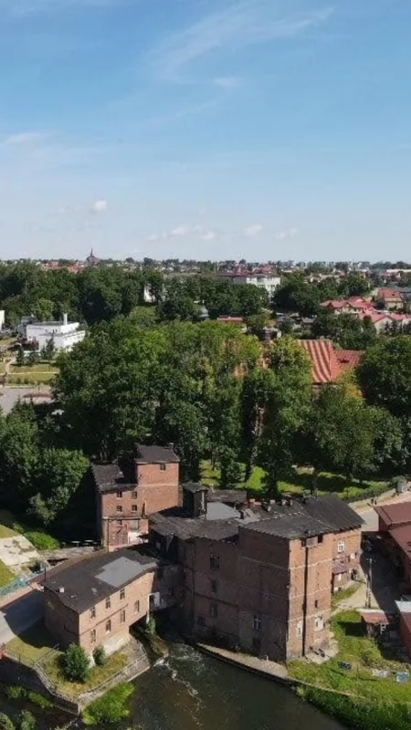 Przyszłość zabytkowego młyna pod znakiem zapytania. Burzliwa dyskusja podczas sesji Rady Miejskiej w Żukowie