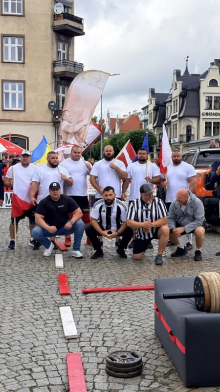 Wielkie emocje na kartuskim Rynku. Zawodnicy mierzyli się z ekstremalnymi konkurencjami