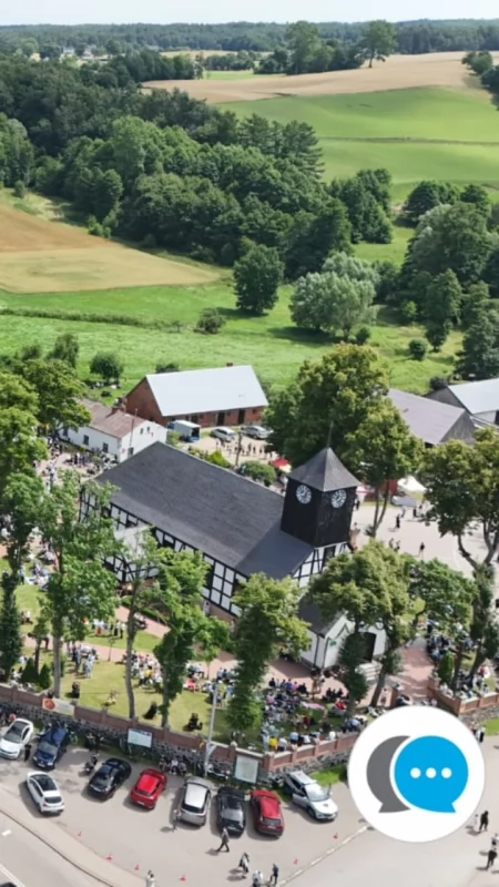 Kaszubi u stóp swojej Królowej. W Sianowie trwa odpust Matki Bożej Szkaplerznej