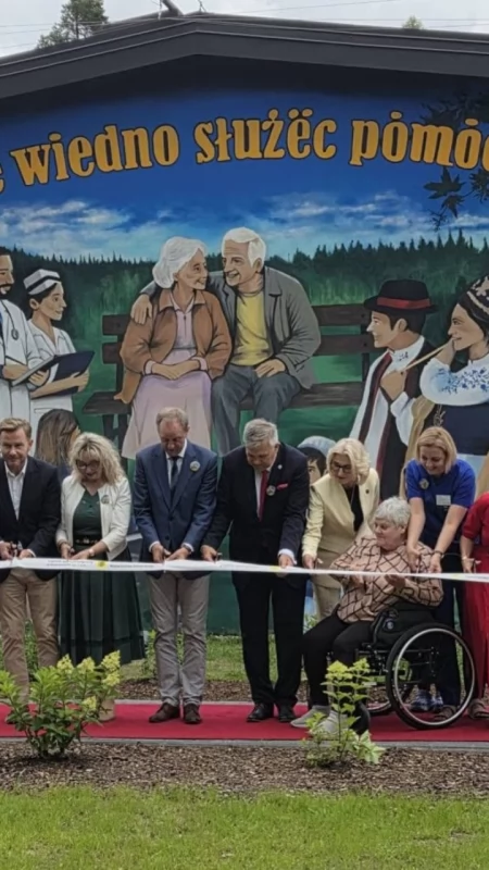 Otwarto Kaszubskie Centrum Senioralne w Dzierżążnie. Nowoczesna placówka zapewni opiekę 146 pacjentom