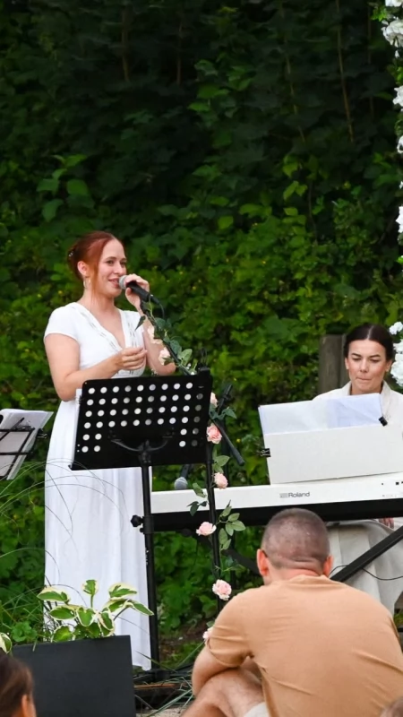Tak wyglądał wyjątkowy koncert na plaży w Chmielnie. Muzyka, jezioro i zachód słońca