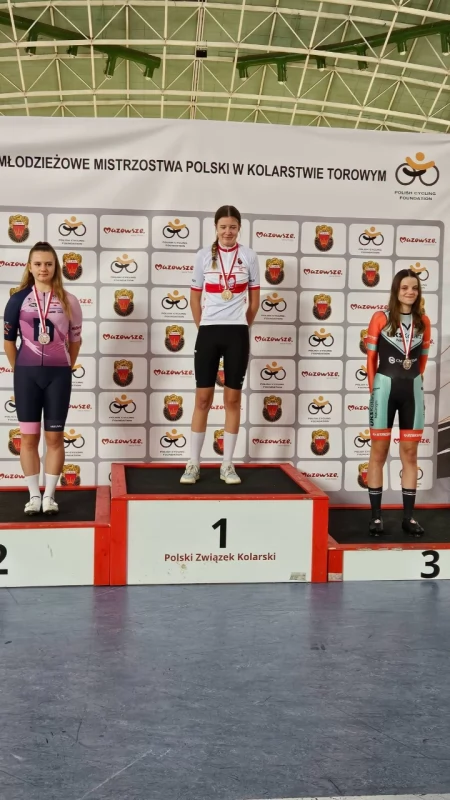 Sukces kolarzy GKS Cartusia. Cieślikiewicz i Walczak na podium Mistrzostw Polski