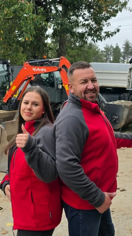 Tata wygląda jak lew, a ona rządzi maszynami! Nikola nie boi się wyzwań i prowadzi własny biznes