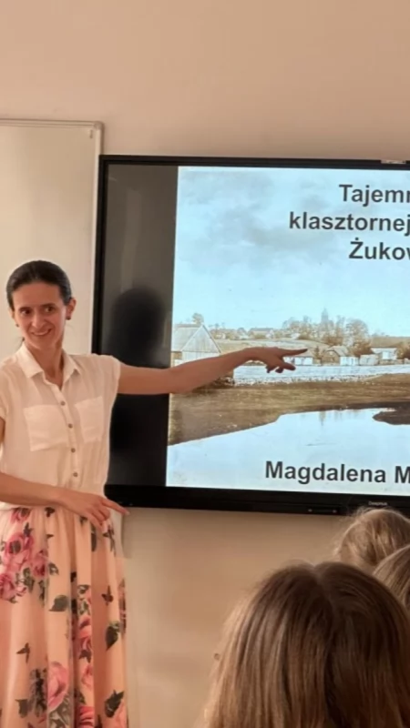 Blisko 400 uczniów z Żukowa na żywych lekcjach historii swojej małej ojczyzny