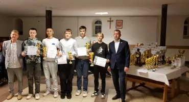 Wędkarski sezon pełen sukcesów. Koło „Gryf” Żukowo wyłoniło mistrzów!