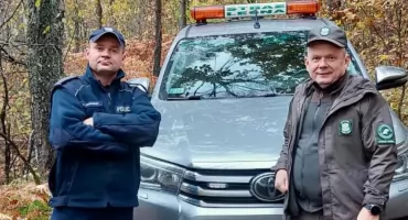 Ruszyła akcja Stroisz 2025 - policjanci i leśnicy patrolują lasy powiatu kartuskiego