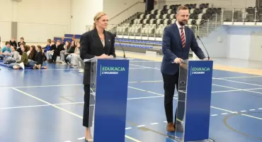 Ministrowie Edukacji i Obrony Narodowej z wizytą w Kartuzach. Rozmowy o bezpieczeństwie i odporności społecznej