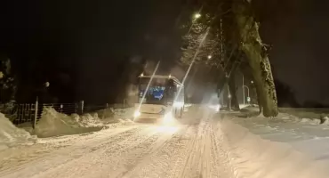 Trudne warunki pogodowe wpływają na komunikację publiczną. Gmina Żukowo apeluje o wyrozumiałość