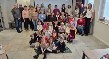 Betlejem w sercach – wzruszające jasełka dla seniorów w Miechucinie