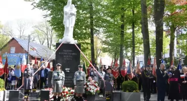Kartuzy. Gminno-powiatowe obchody 235. rocznicy uchwalenia Konstytucji 3 Maja