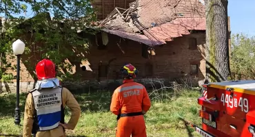 Leźno. Zawalił się budynek gospodarczy