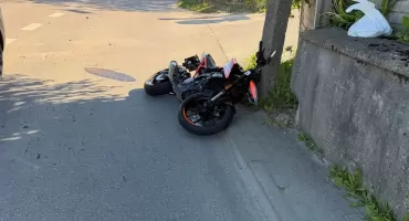Grzybno. 29-latka nie ustąpiła pierwszeństwa 16-letniemu motocykliście