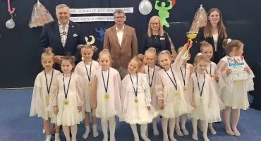 Taniec, energia i emocje. Za nami gminny przegląd taneczny w Kiełpinie