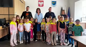Jak działa gmina? Dzieci z SP nr 1 odwiedziły urząd gminy Żukowo