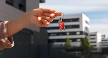 Ile kosztuje ubezpieczenie mieszkania na wynajem? Od czego zależy koszt?