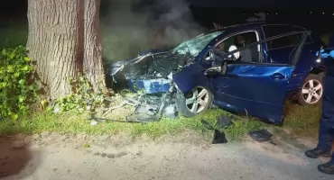 Tragiczny wypadek w Leźnie. Nie żyje 35-letni kierowca