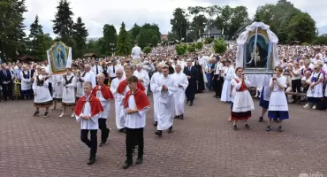 Tysiące pątników przybędzie do Królowej Kaszuby. Wielki Odpust Sianowski 2026