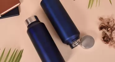 Zdrowy nawyk z Twoją marką. Dlaczego bidony z logo to absolutny hit eventów i targów?