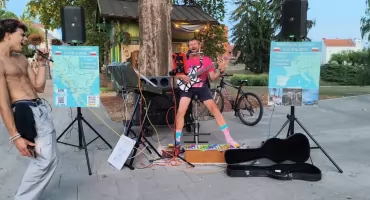 70 dni, 16 krajów i 16 tysięcy kilometrów. Marek Teterycz zakończył europejską trasę z Tetrykofonem