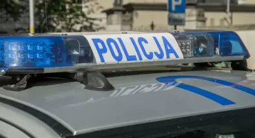 Fałszywy alarm o materiale wybuchowym w szkole w Somoninie. Dwaj uczniowie odpowiedzą przed sądem