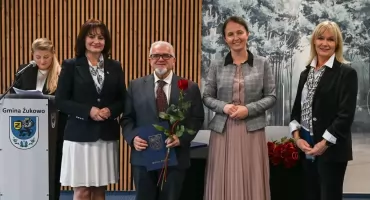 Nagrody Burmistrz Gminy Żukowo z okazji Dnia Edukacji Narodowej