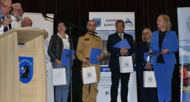 Samorządowcy z całego Pomorza podsumowali sezon WOPR w Kartuzach. Wręczono podziękowania