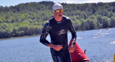 Pływali, biegali i jeździli na rowerach - kolejny triathlon i duatlon na Złotej Górze za nami